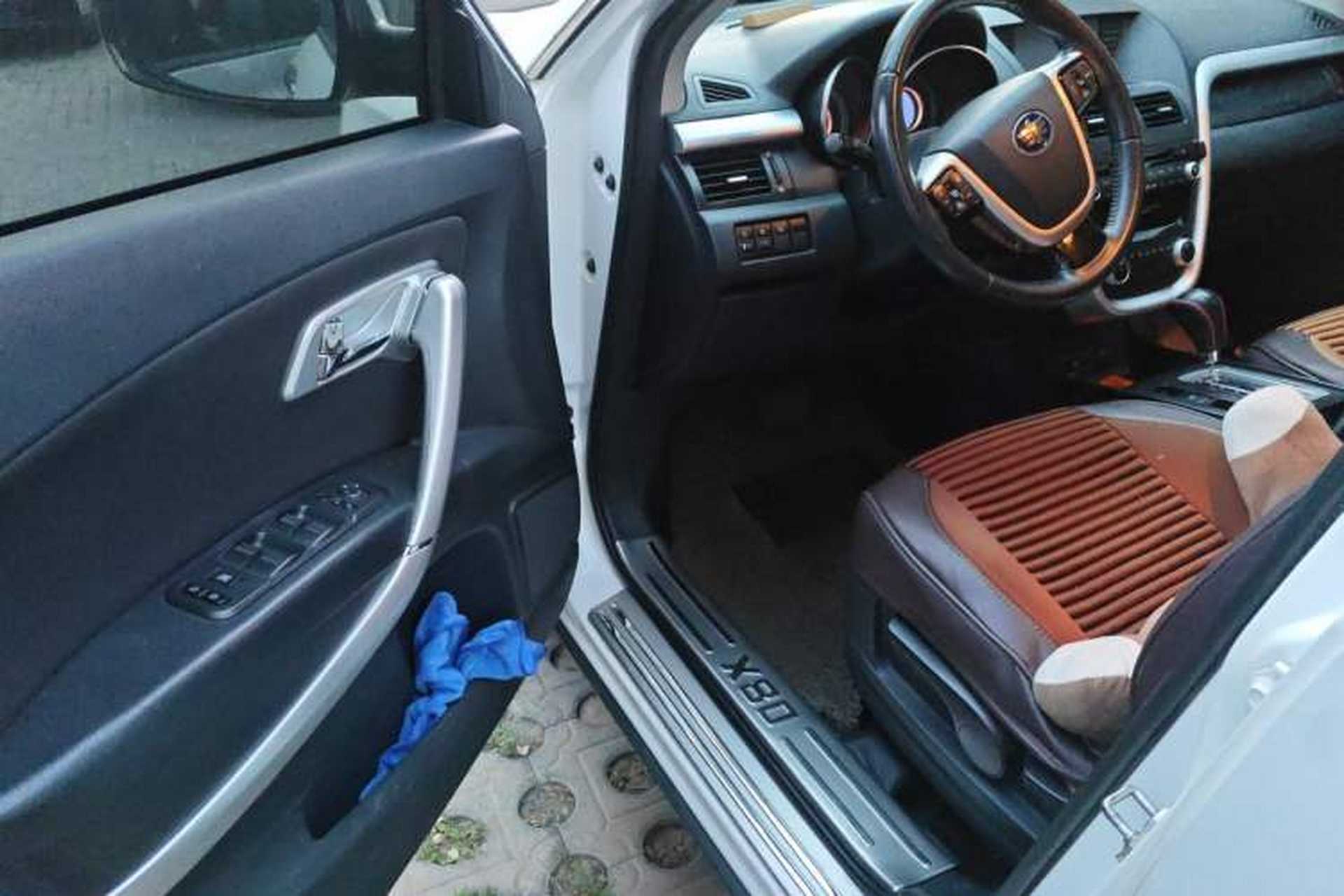 Used Bestune X80 2013 2.0L automatic comfort version Driver Seat