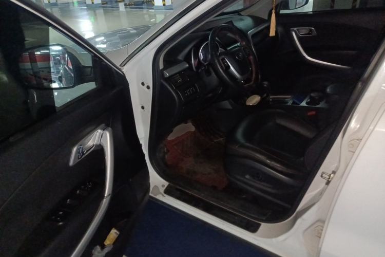 Used Bestune X80 2013 2.0L automatic luxury version Driver Seat
