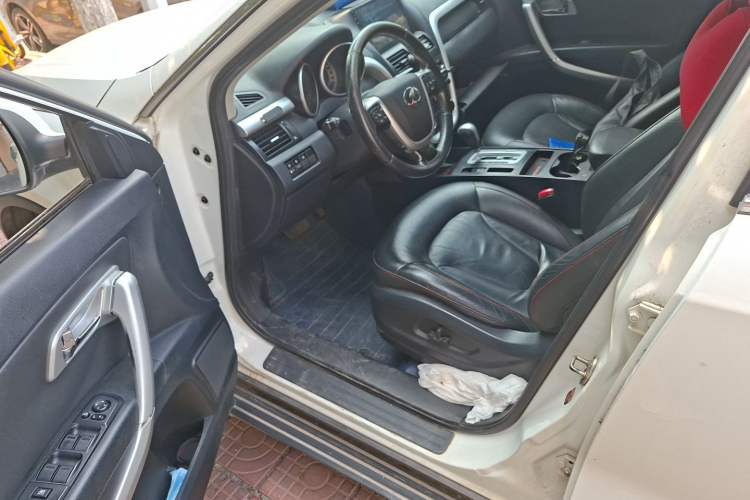 Used Bestune X80 2013 2.0L automatic comfort version Driver Seat