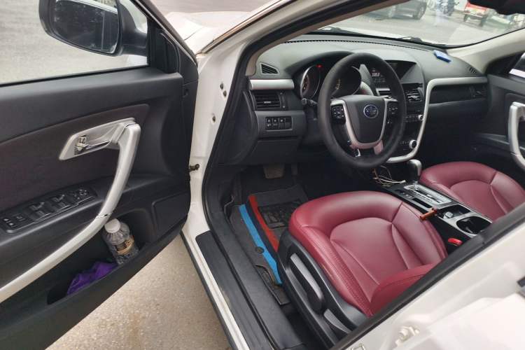 Used Bestune X80 2013 2.0L automatic comfort version Driver Seat