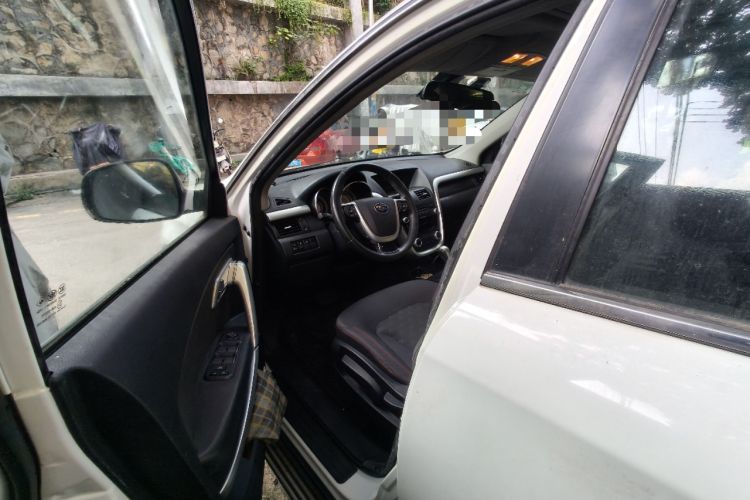 Used Bestune X80 2013 2.0L automatic comfort version Driver Seat