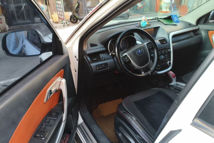 Used Bestune X80 2013 2.0L automatic comfort version Driver Seat