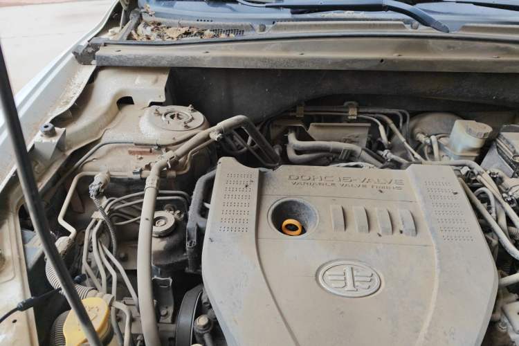 Used Bestune X80 2013 2.0L manual luxury version Engine Bay Right