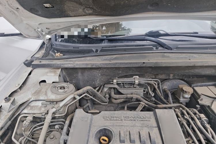 Used Bestune X80 2013 2.0L automatic comfort version Engine Bay Right