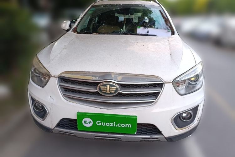 Used Bestune X80 2013 2.0L automatic luxury version Front