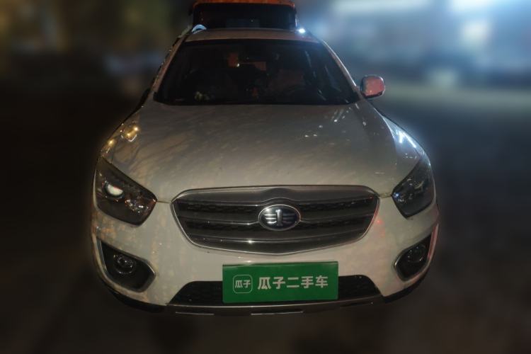 Used Bestune X80 2013 2.0L automatic luxury version Front
