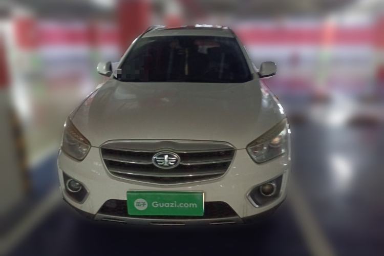 Used Bestune X80 2013 2.0L automatic luxury version Front