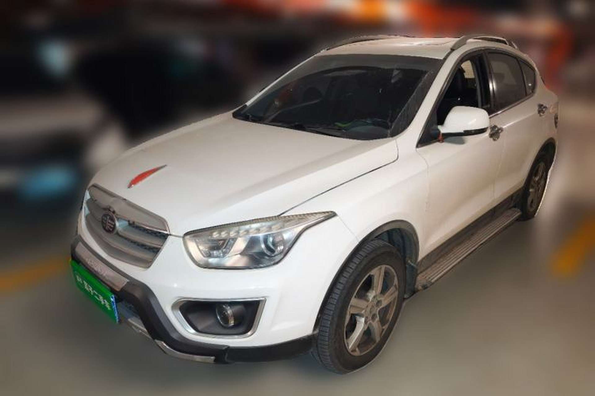 Used Bestune X80 2013 2.0L automatic comfort version Front Left 45 Deg
