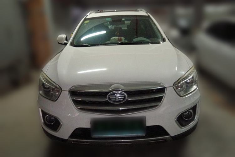 Used Bestune X80 2013 2.0L automatic luxury version Front