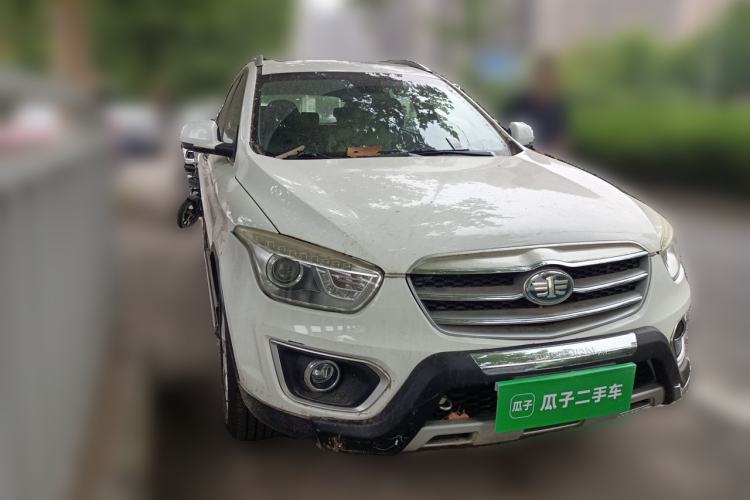 Used Bestune X80 2013 2.0L automatic luxury version Front Right 45 Deg