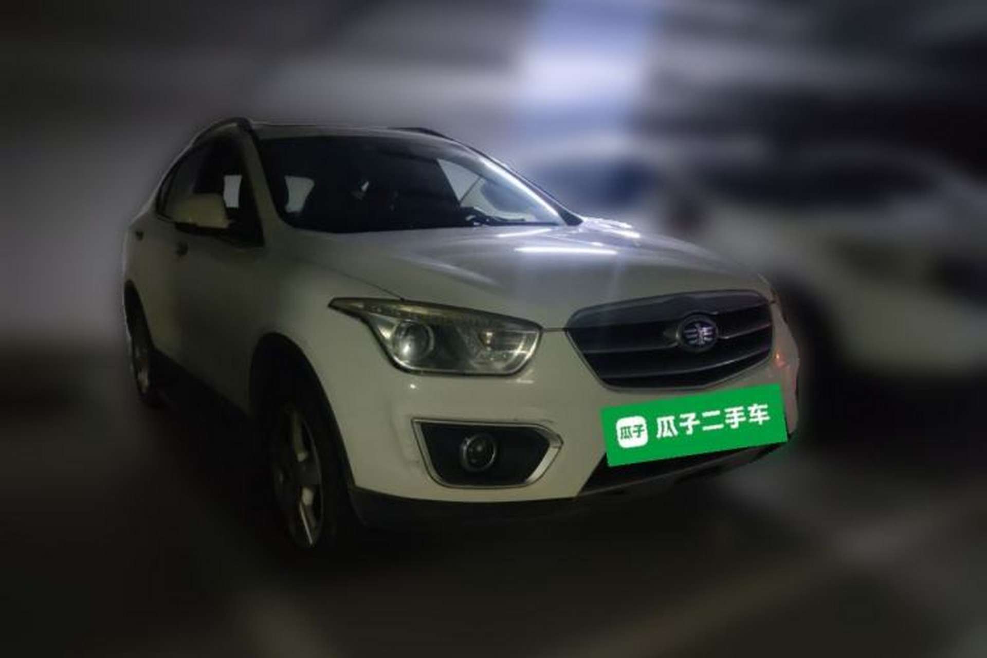 Used Bestune X80 2013 2.0L manual luxury version Front Right 45 Deg