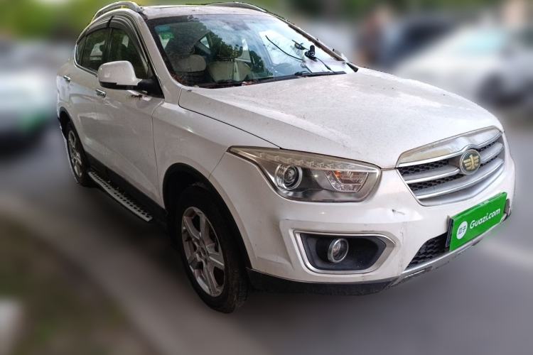 Used Bestune X80 2013 2.0L automatic luxury version Front Right 45 Deg
