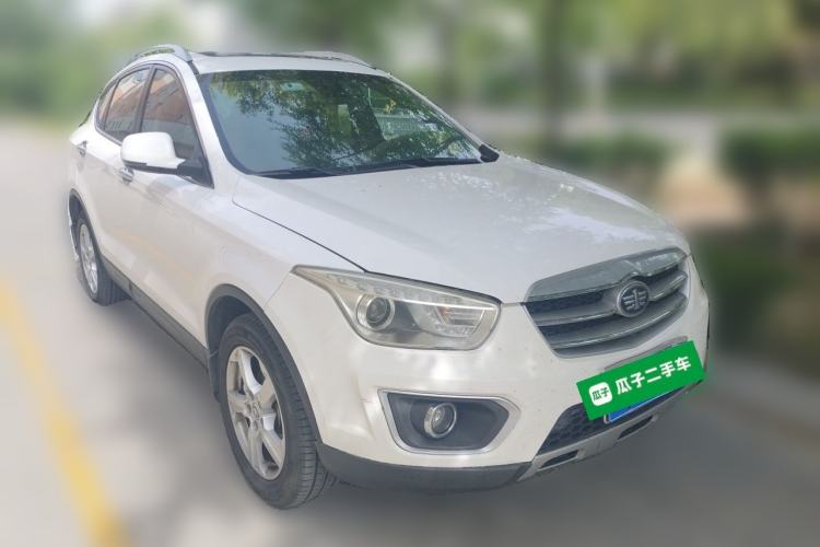 Used Bestune X80 2013 2.0L automatic luxury version Front Right 45 Deg
