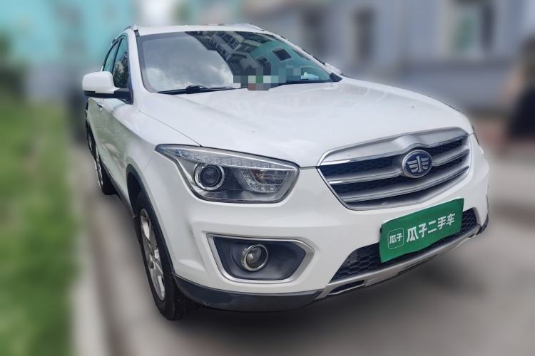 Used Bestune X80 2013 2.0L automatic luxury version Front Right 45 Deg