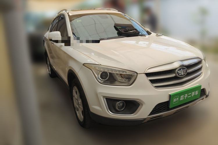 Used Bestune X80 2013 2.0L automatic comfort version Front Right 45 Deg