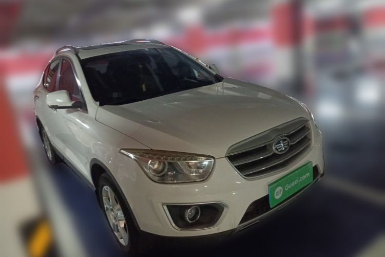 Used Bestune X80 2013 2.0L automatic luxury version Front Right 45 Deg