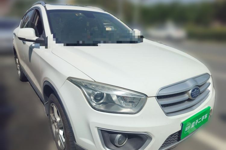 Used Bestune X80 2013 2.0L automatic luxury version Front Right 45 Deg