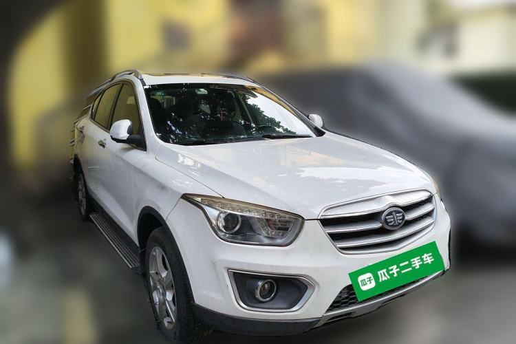 Used Bestune X80 2013 2.0L automatic comfort version Front Right 45 Deg