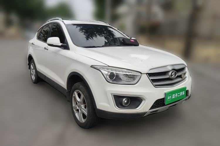 Used Bestune X80 2013 2.0L automatic luxury version Front Right 45 Deg
