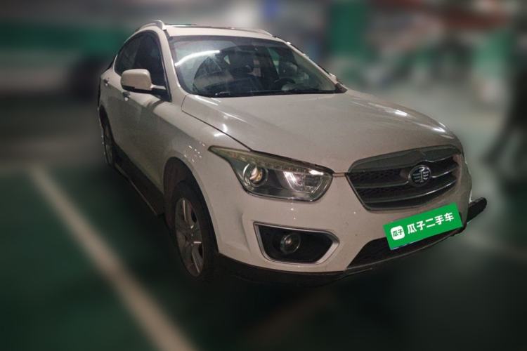 Used Bestune X80 2013 2.0L automatic luxury version Front Right 45 Deg