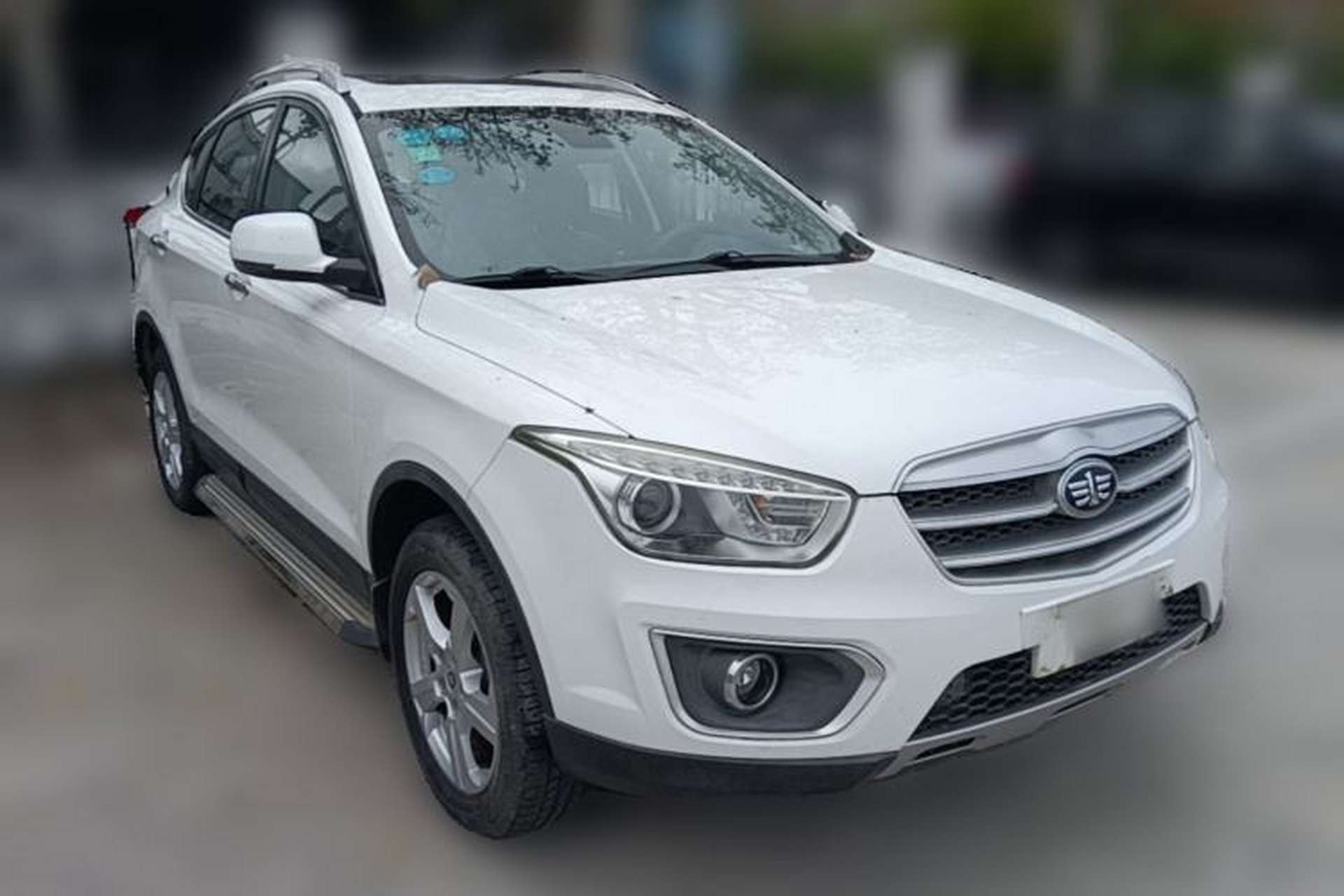 Used Bestune X80 2013 2.0L automatic luxury version Front Right 45 Deg