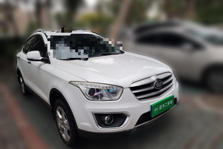 Used Bestune X80 2013 2.0L manual luxury version Front Right 45 Deg