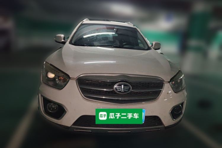 Used Bestune X80 2013 2.0L automatic luxury version Front