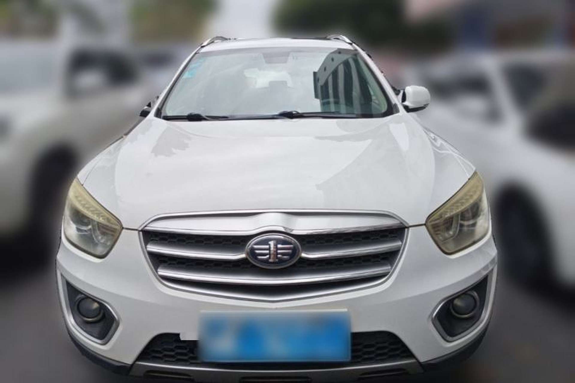 Used Bestune X80 2013 2.0L automatic comfort version Front