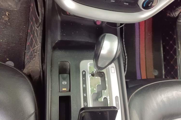 Used Bestune X80 2013 2.0L automatic luxury version Gear Lever
