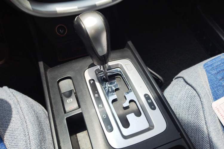 Used Bestune X80 2013 2.0L automatic comfort version Gear Lever
