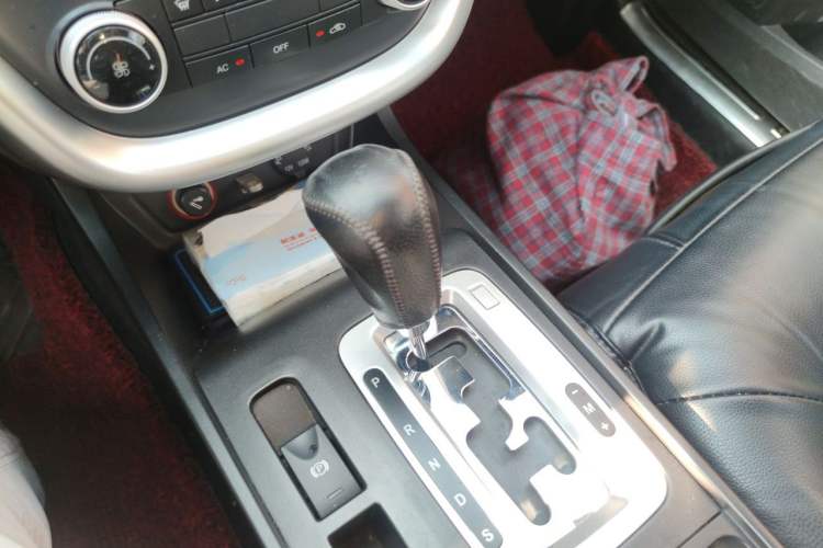 Used Bestune X80 2013 2.0L automatic comfort version Gear Lever