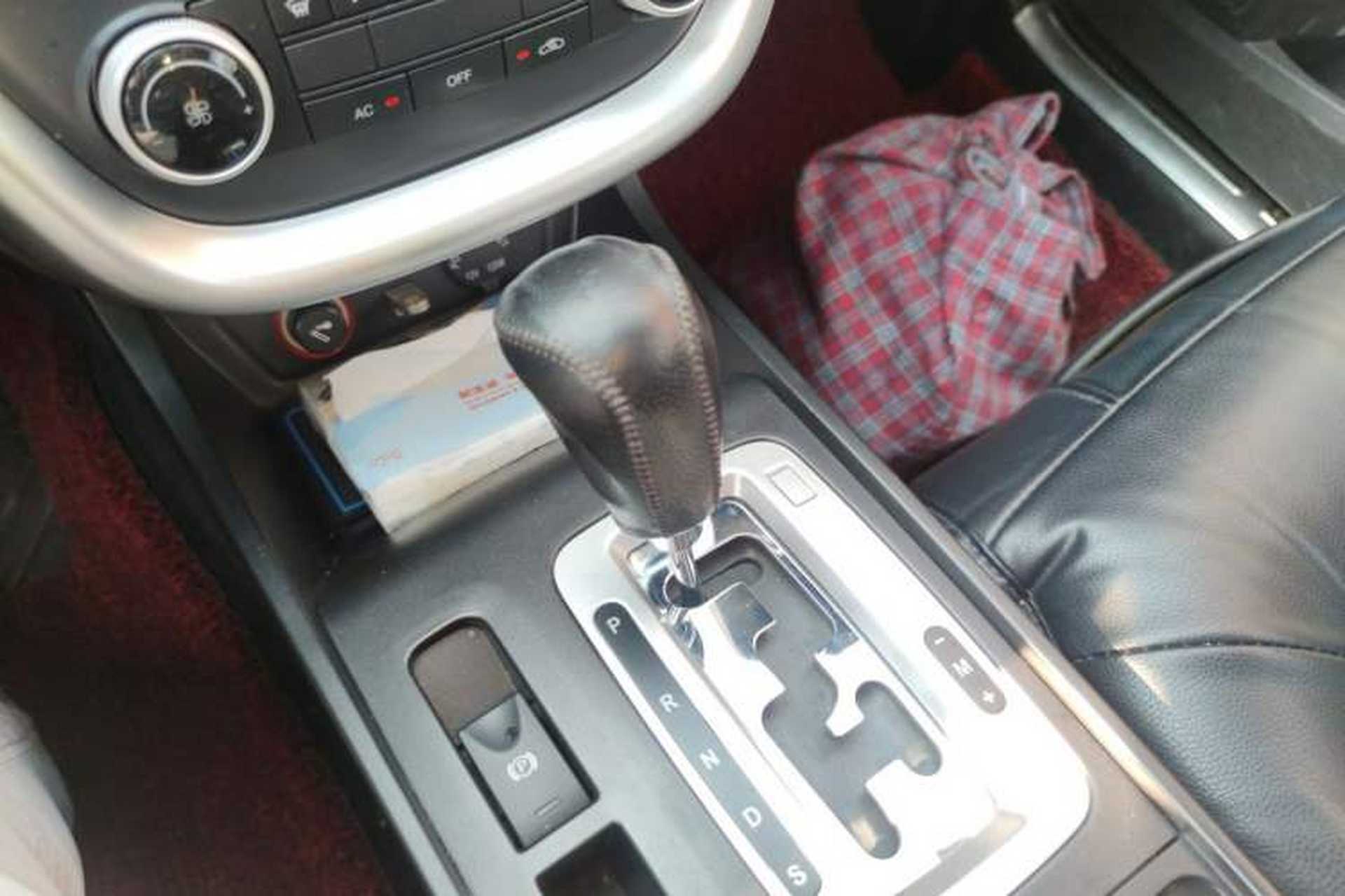 Used Bestune X80 2013 2.0L automatic comfort version Gear Lever