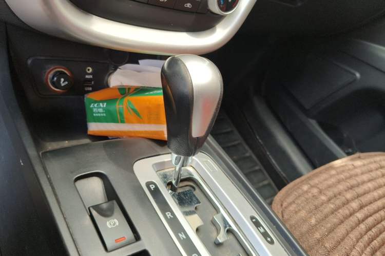 Used Bestune X80 2013 2.0L automatic comfort version Gear Lever