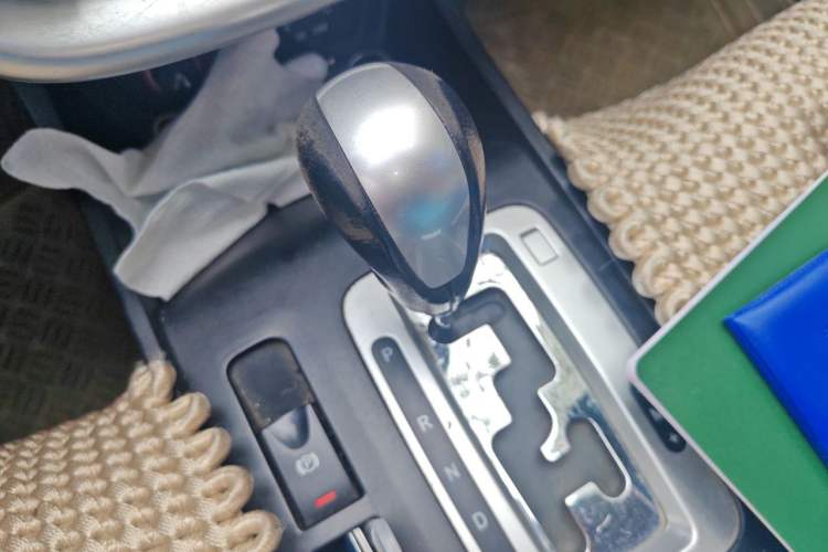 Used Bestune X80 2013 2.0L automatic luxury version Gear Lever