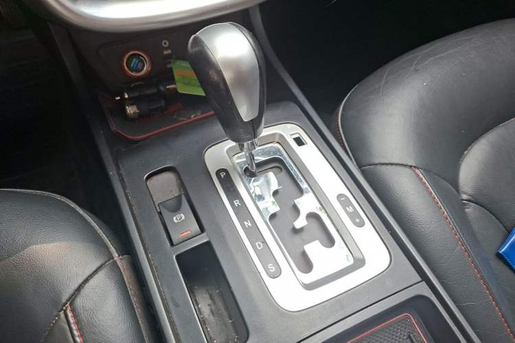 Used Bestune X80 2013 2.0L automatic comfort version Gear Lever