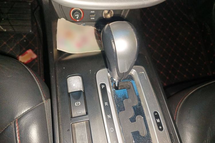Used Bestune X80 2013 2.0L automatic luxury version Gear Lever