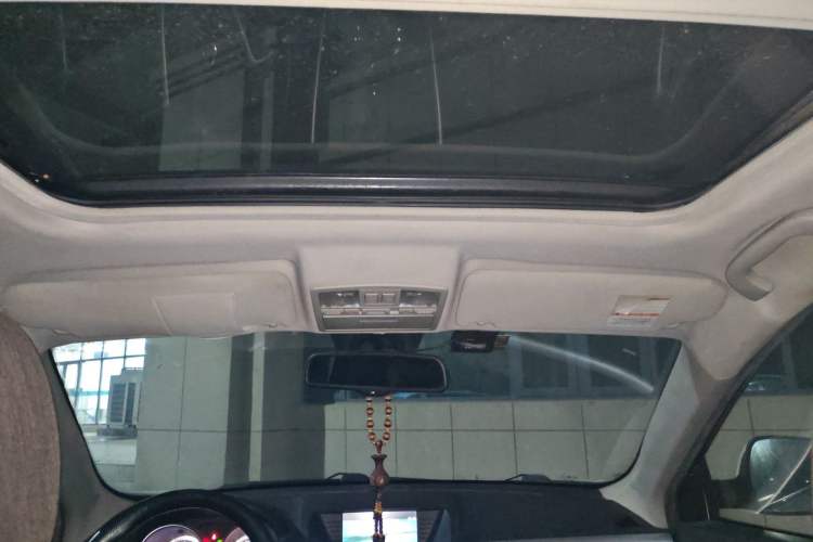 Used Bestune X80 2013 2.0L automatic comfort version Headliner