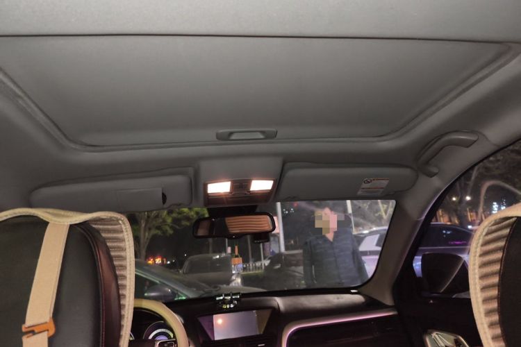 Used Bestune X80 2013 2.0L automatic comfort version Headliner