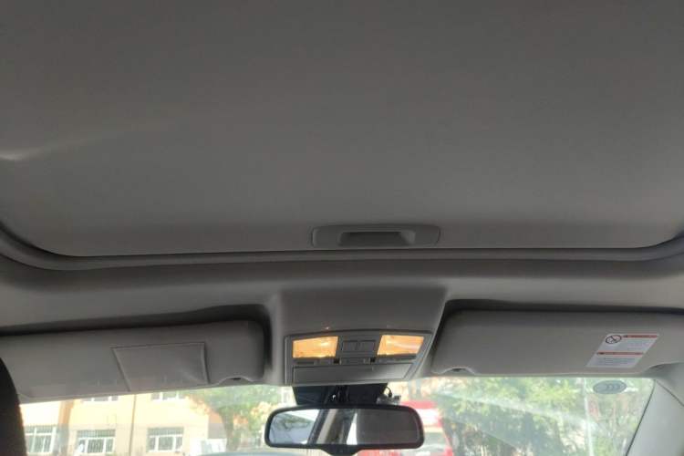 Used Bestune X80 2013 2.0L automatic luxury version Headliner