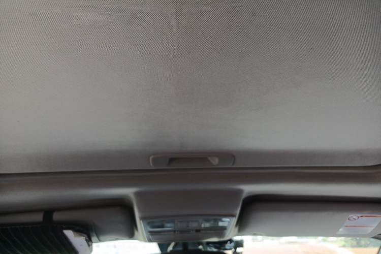 Used Bestune X80 2013 2.0L manual luxury version Headliner