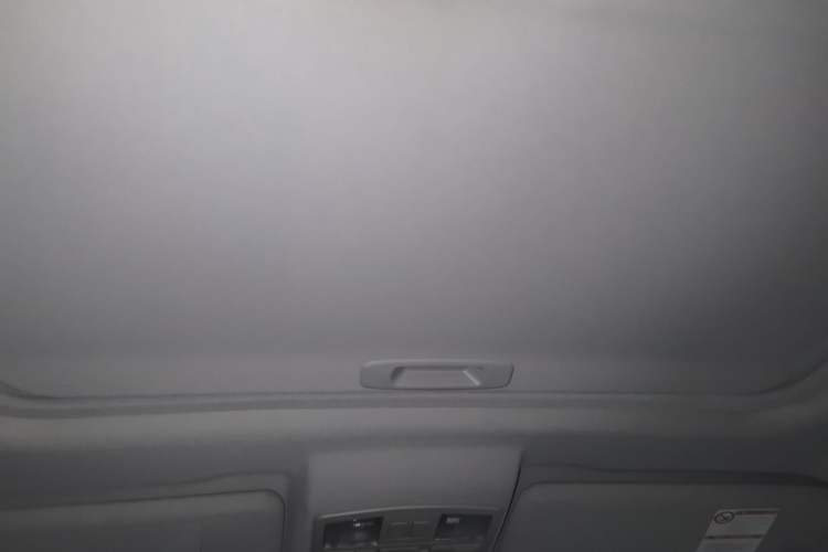 Used Bestune X80 2013 2.3L automatic flagship version Headliner