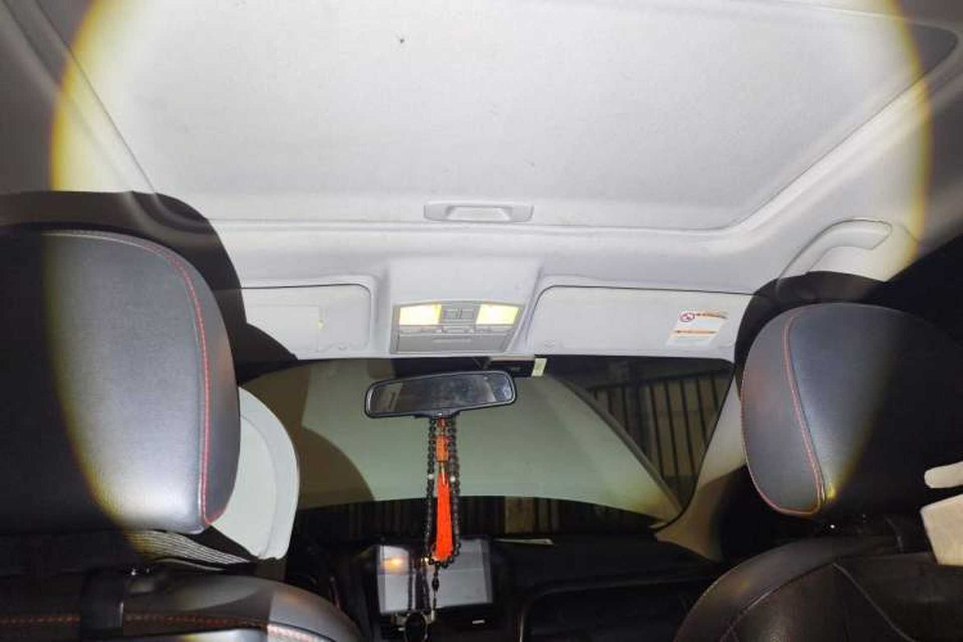 Used Bestune X80 2013 2.0L automatic luxury version Headliner