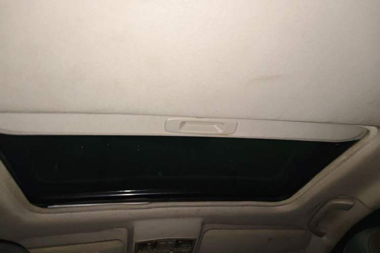 Used Bestune X80 2013 2.0L automatic luxury version Headliner