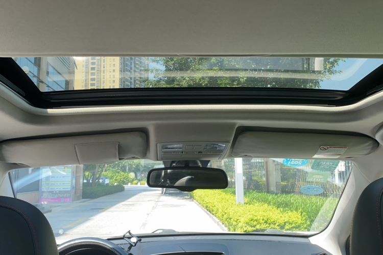 Used Bestune X80 2013 2.0L automatic luxury version Headliner