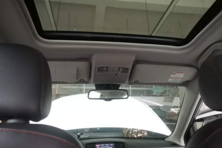 Used Bestune X80 2013 2.0L automatic luxury version Headliner