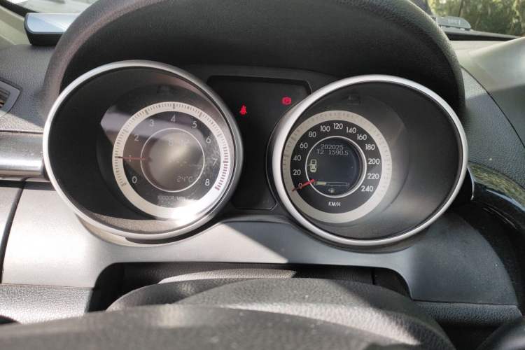 Used Bestune X80 2013 2.0L manual luxury version Instrument Cluster
