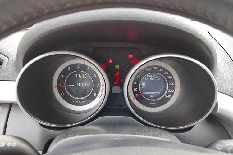 Used Bestune X80 2013 2.0L automatic comfort version Instrument Cluster