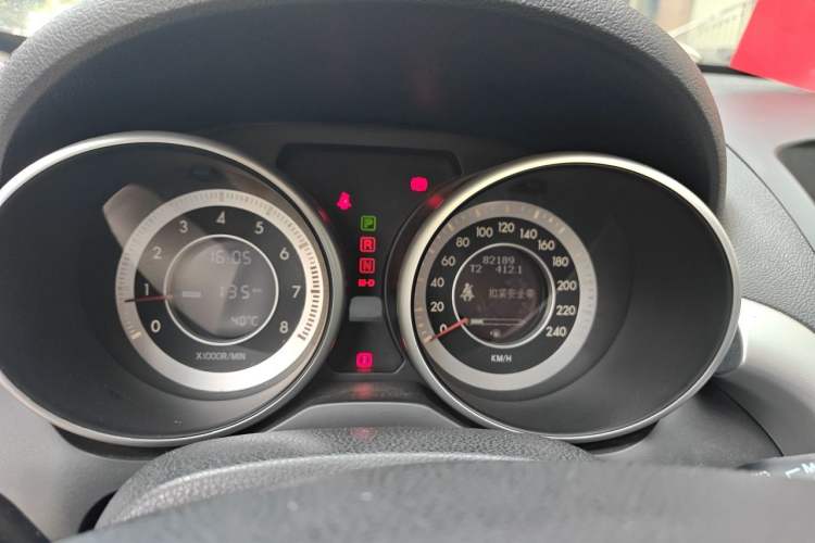 Used Bestune X80 2013 2.0L automatic comfort version Instrument Cluster