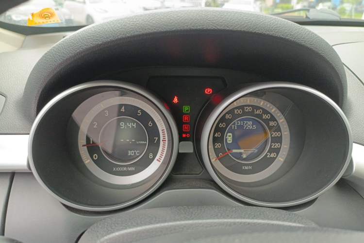 Used Bestune X80 2013 2.0L automatic luxury version Instrument Cluster