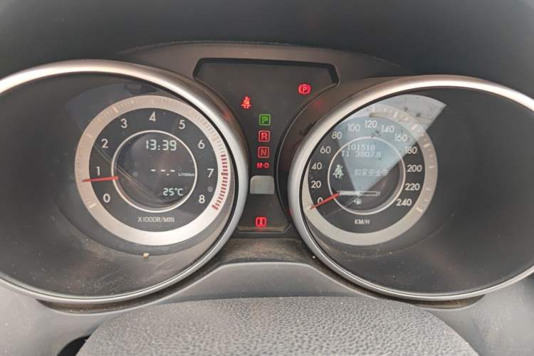 Used Bestune X80 2013 2.0L automatic comfort version Instrument Cluster
